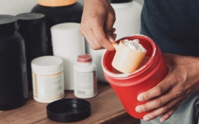 Creatina después de los 50 años: beneficios, seguridad y recomendaciones médicas